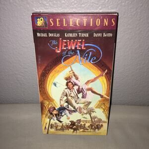 Vhs Used The Jewel Of The Nile Tape Michael Douglas Kathleen Turner Danny Devito